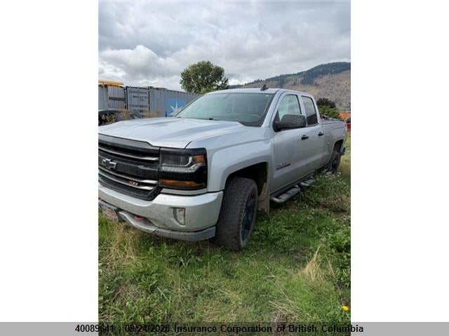 2018 Chevrolet Silverado K1500 Lt, Right Front, IAAI, VIN 1GCVKREC9JZ273572 — photo 2
