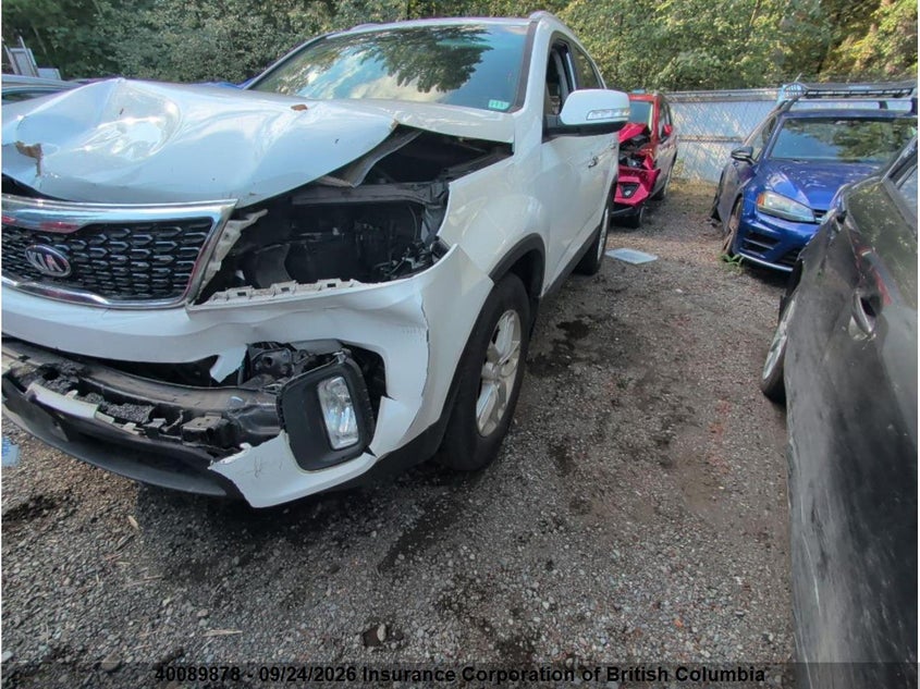 Vin: 5xyktca66eg527532, lot: 30109158, kia sorento lx 20142