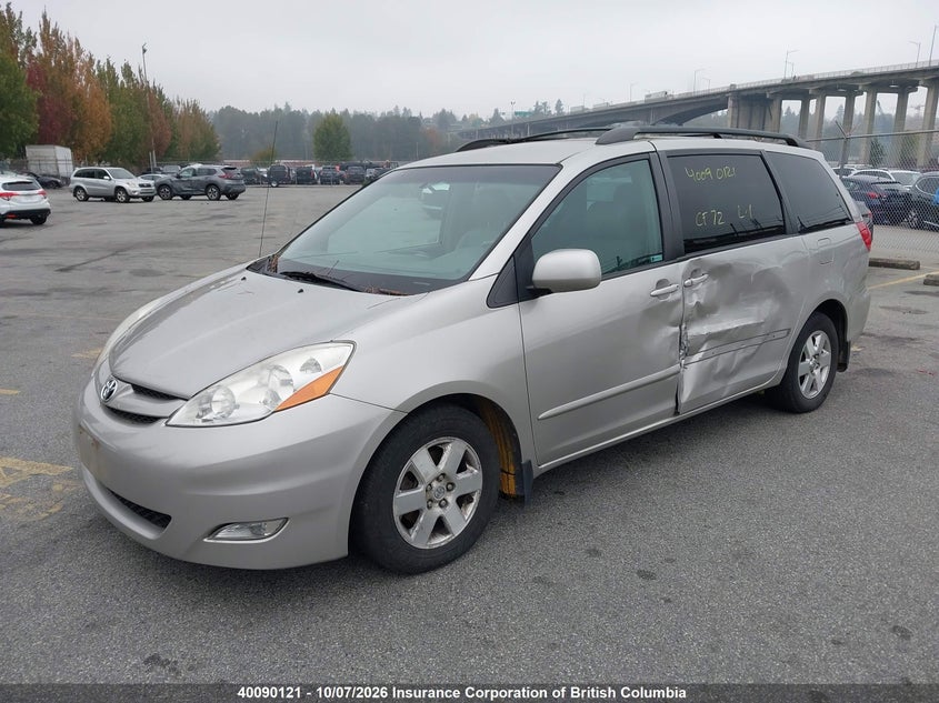 2008 Toyota Sienna Le 7 Passenger, Левый бок, IAAI, VIN 5TDZK23C68S111129 — фото 2