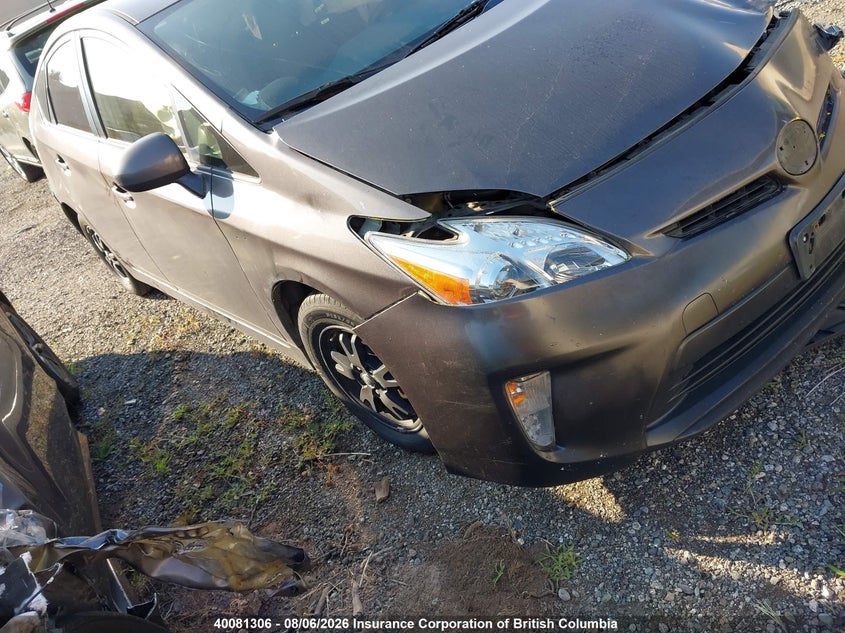 Vin: jtdkn3du8e0369107, lot: 30109784, toyota prius 2014 img_1