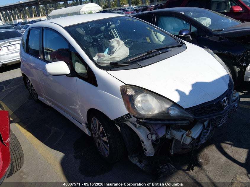 2013 Honda Fit Sport, Front, IAAI, VIN LUCGE8G76D3000487