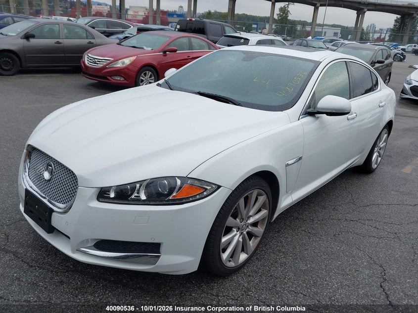 Vin: sajxj0efxd8s89003, lot: 30109967, jaguar xf 20132