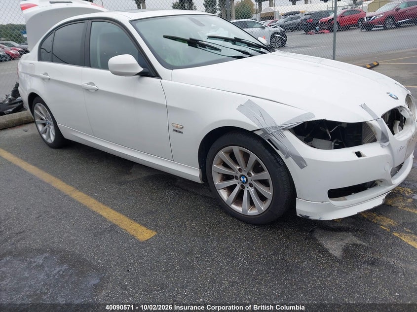 Vin: wbapk7c55bf083558, lot: 30110011, bmw 328i 2011 img_1