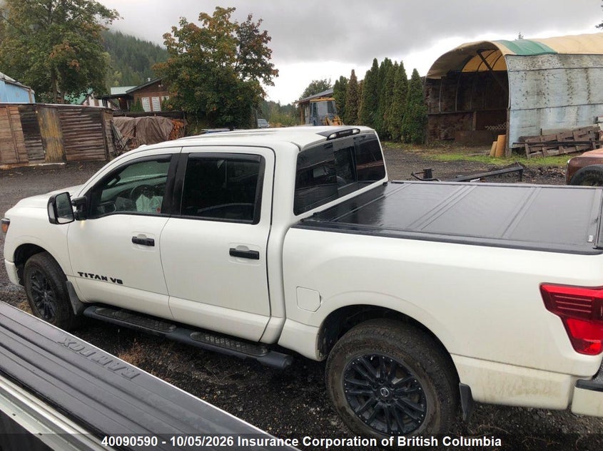 Vin: 1n6aa1e5xjn533387, lot: 30110033, nissan titan 20183