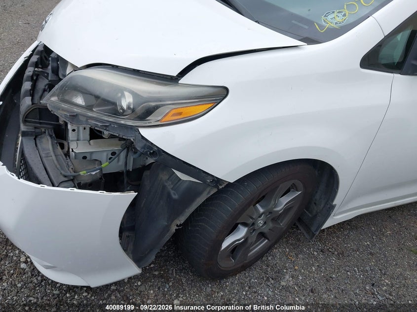Vin: 5tdxz3dc1hs863652, lot: 30110136, toyota sienna se 20172