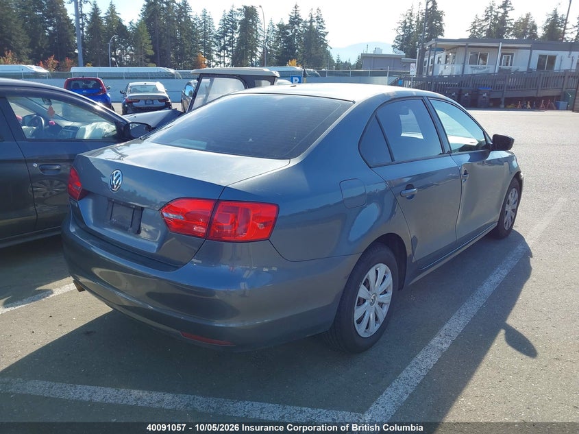 Vin: 3vw1k7aj0dm282963, lot: 30110590, volkswagen jetta 20134
