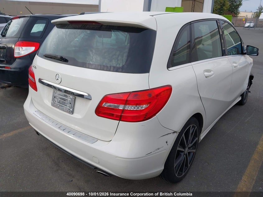 Vin: wddmh4eb6dj168422, lot: 30110659, mercedes-benz b250 20134