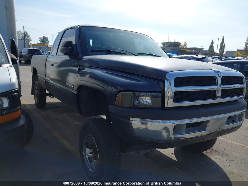 1998 Dodge Ram 2500, Угон, IAAI, VIN 1B7KF2366WJ230986 — фото 2