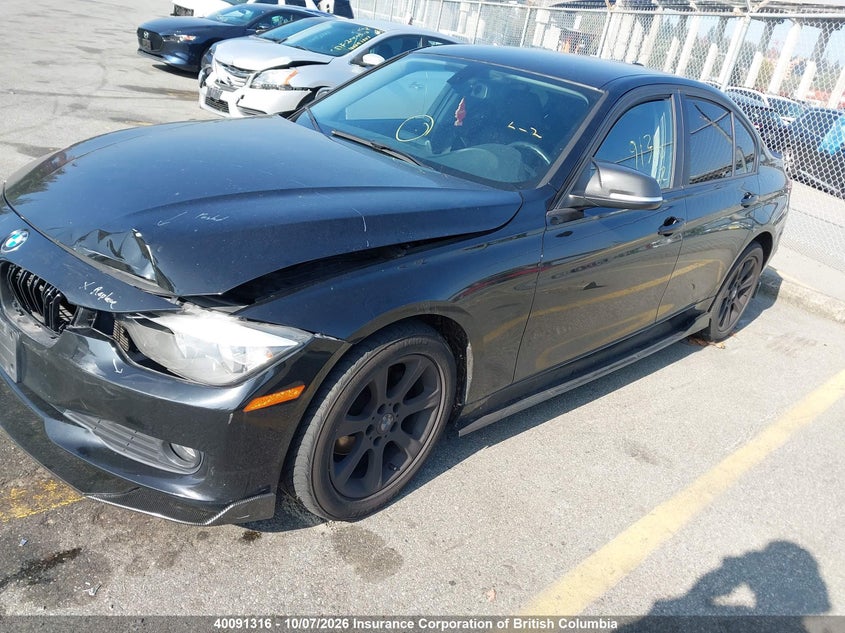 Vin: wba3c3c5xdf146516, lot: 30110926, bmw 320i 20132