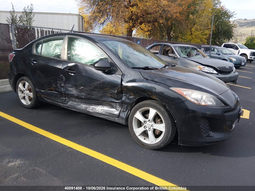 Vin: jm1bl1uf3d1737813, lot: 30111045, mazda 3 i 2013 img_1