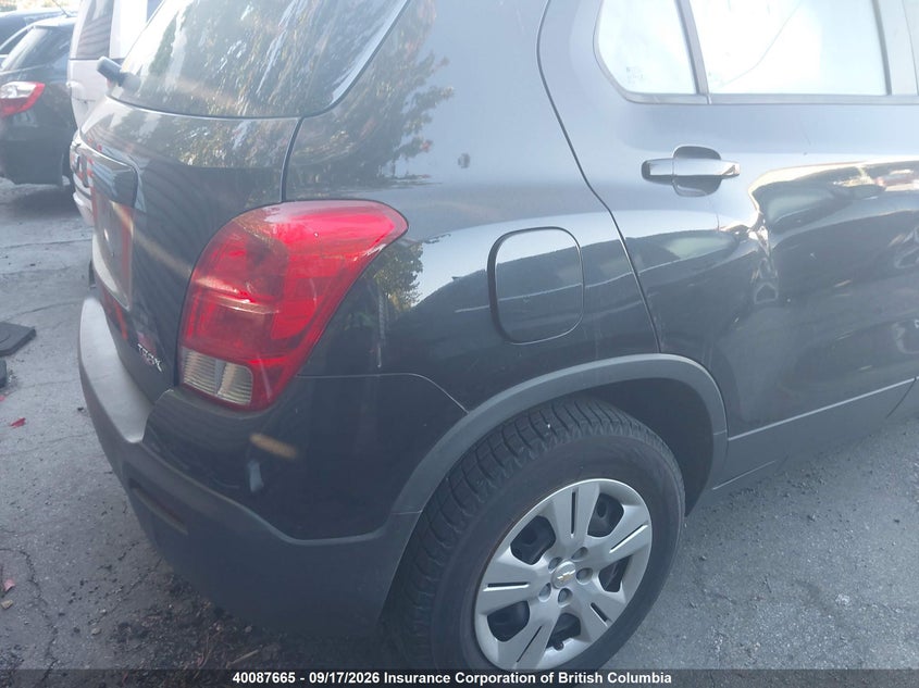 Vin: 3gncjksb9fl213780, lot: 30111135, chevrolet trax ls 20154