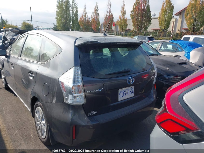 Vin: jtdzn3eu7d3199395, lot: 30111187, toyota prius v 20133