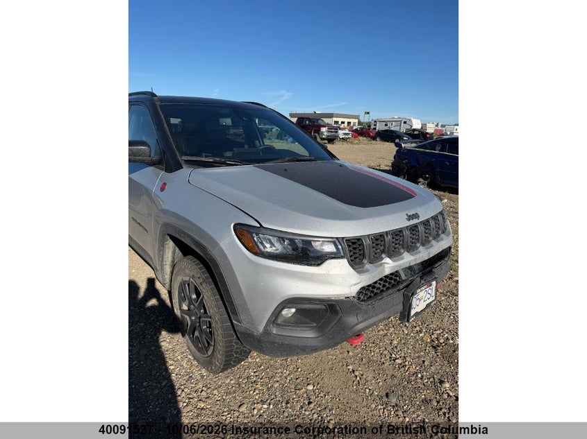 2024 Jeep Compass Trailhawk, Удар сзади, IAAI, VIN 3C4NJDDN5RT123308