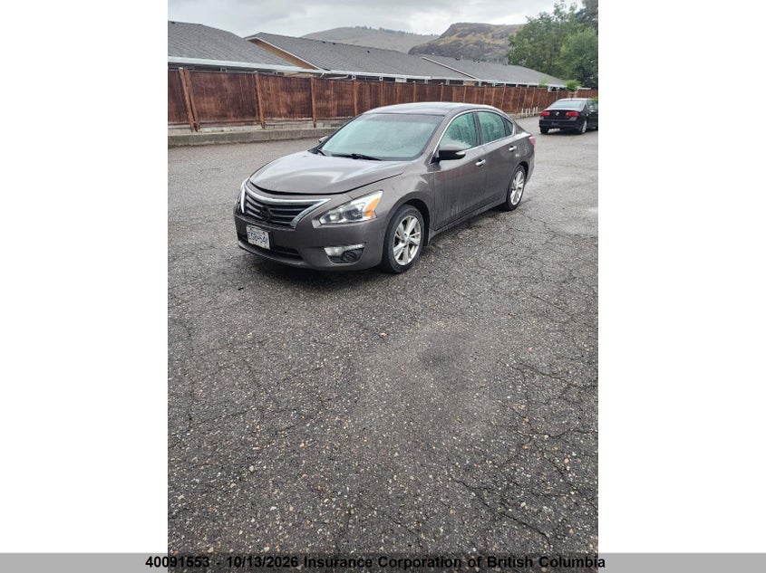 2013 Nissan Altima 2.5/S/Sv/Sl, Right Front, IAAI, VIN 1N4AL3AP0DN401829 — photo 2