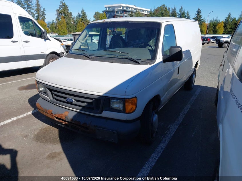 2005 Ford E-Series, Left Front, IAAI, VIN 1FTNE24L35HA97629 — photo 2