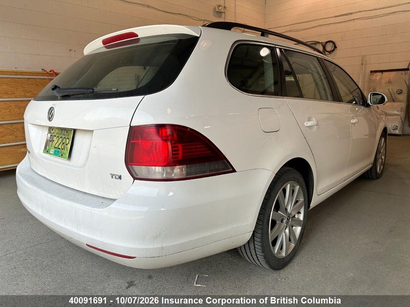 Vin: 3vwpl7aj1cm645261, lot: 30111399, volkswagen golf 20124