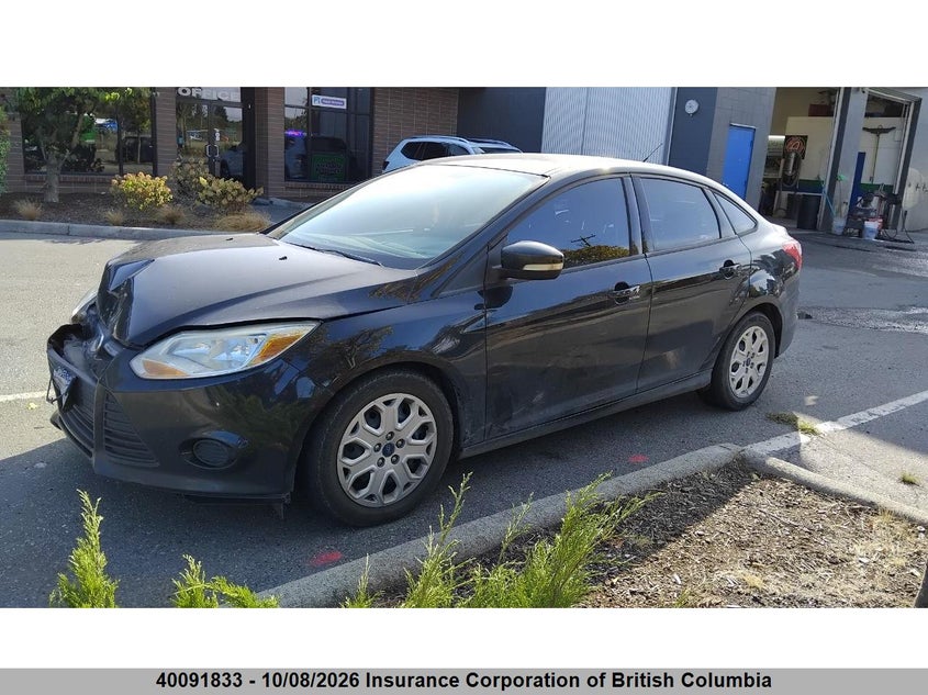 2013 Ford Focus, Front, IAAI, VIN 1FADP3F2XDL134502 — photo 2
