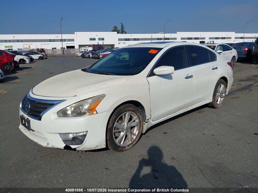 2013 Nissan Altima 2.5/S/Sv/Sl, Front, IAAI, VIN 1N4AL3AP7DN546527 — photo 2
