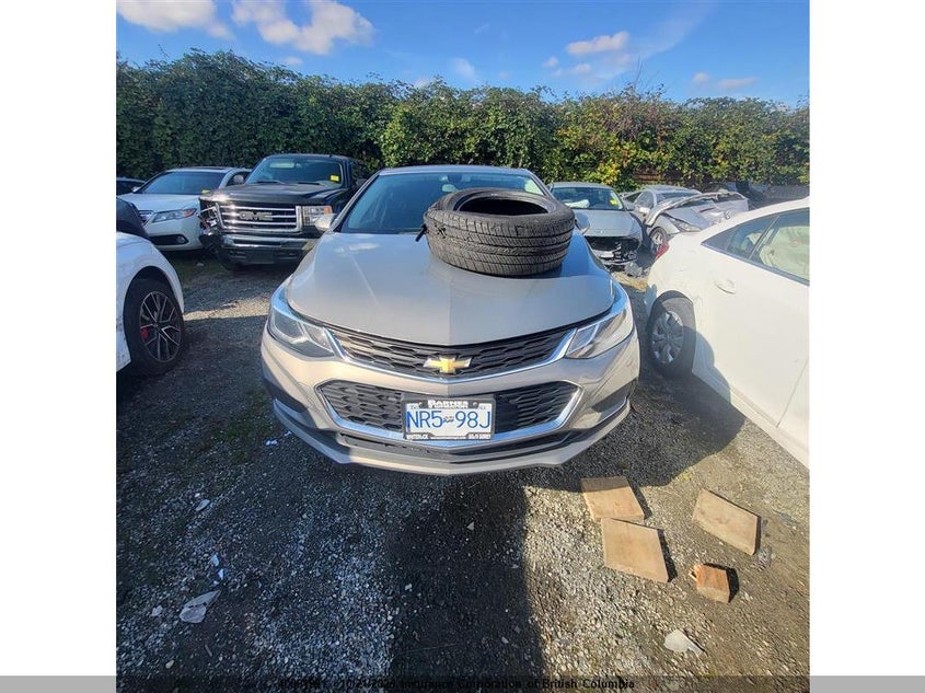 Vin: 1g1be5sm1j7155066, lot: 30111813, chevrolet cruze 20182
