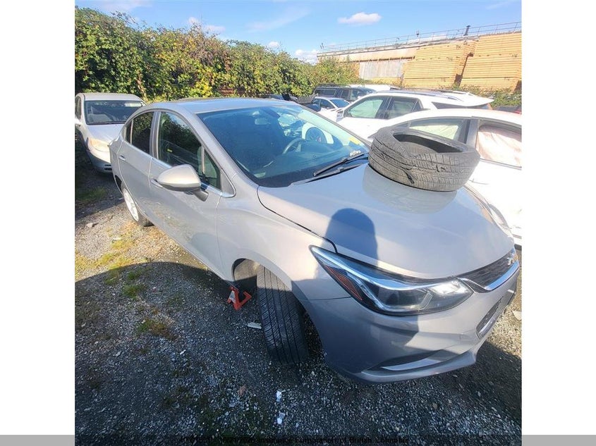 Vin: 1g1be5sm1j7155066, lot: 30111813, chevrolet cruze 20183