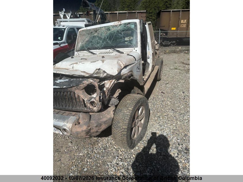 Vin: 1c4bjweg6jl915174, lot: 30111862, jeep wrangler unlimited sahara 20182