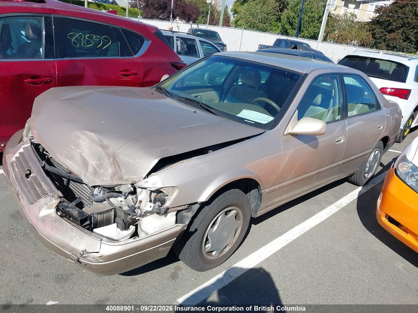 1998 Toyota Camry Ce/Le/Xle, Front, IAAI, VIN 4T1BG22KXWU843330 — photo 2