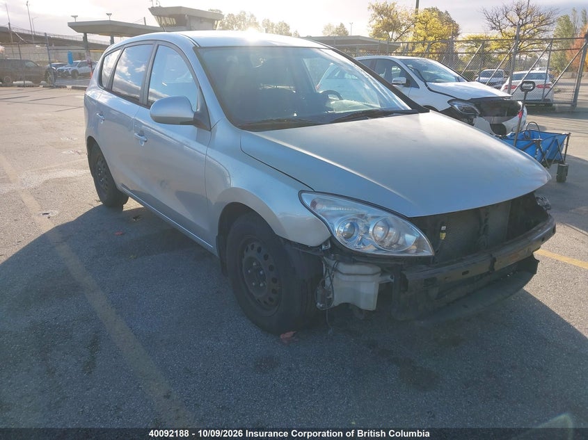 2010 Hyundai Elantra Touring Gl, Удар спереди, IAAI, VIN KMHDB8AE7AU074820