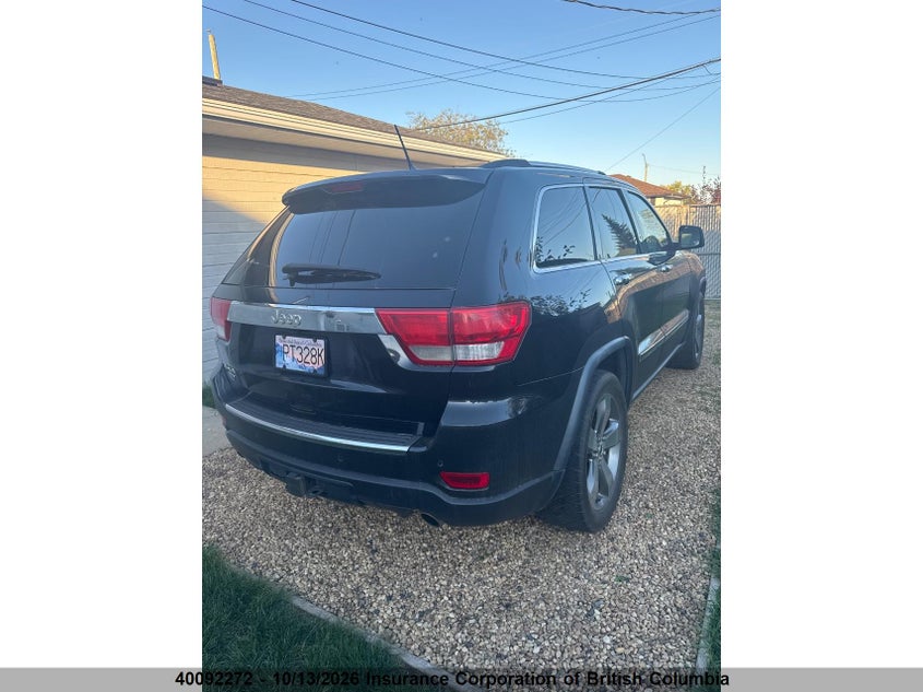 Vin: 1j4rr6gt0bc618981, lot: 30112182, jeep grand cherokee overland 20114