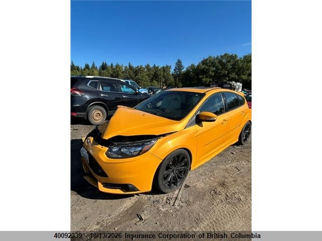 2014 Ford Focus, Right Front, IAAI, VIN 1FADP3L96EL133611 — photo 2