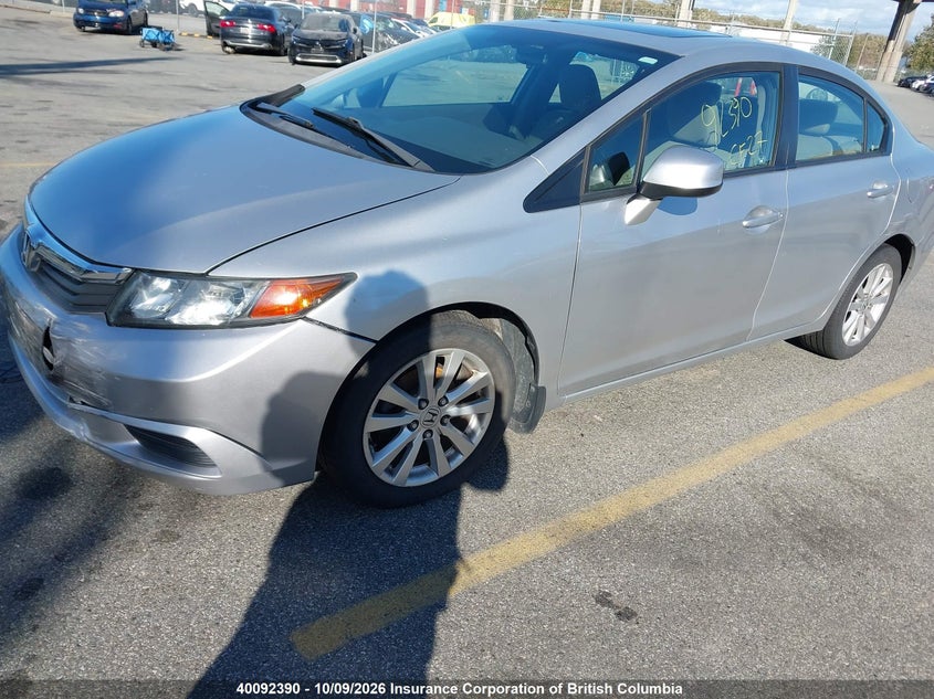 2012 Honda Civic, Front, IAAI, VIN 2HGFB2F55CH103323 — photo 2