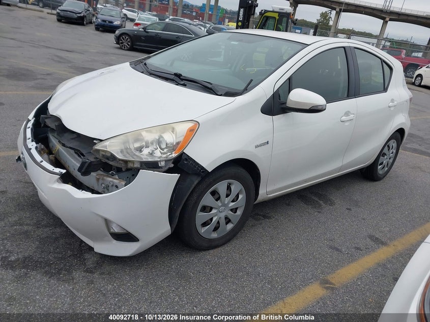 Vin: jtdkdtb38d1053051, lot: 30112718, toyota prius 20132