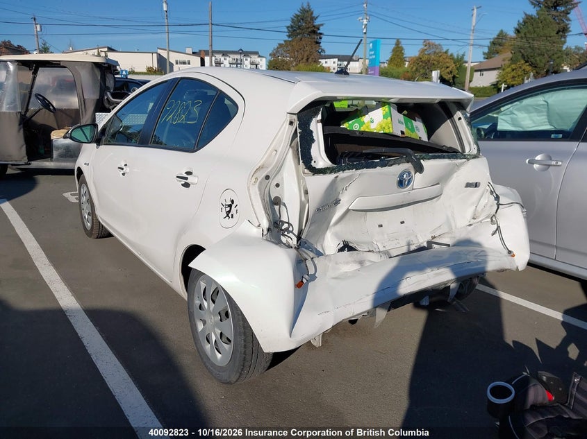 Vin: jtdkdtb32e1071238, lot: 30112824, toyota prius 20143