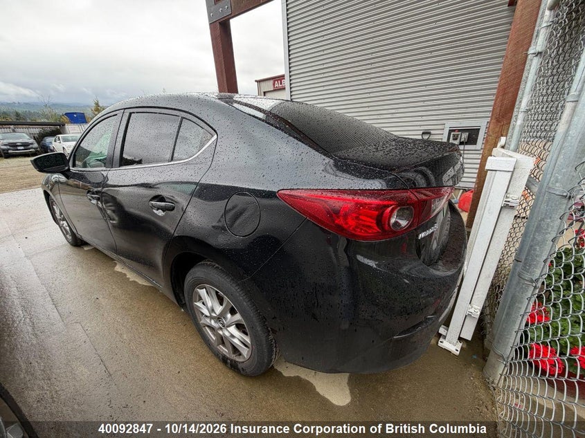 Vin: 3mzbn1v75jm237181, lot: 30112848, mazda 3 gs 20183