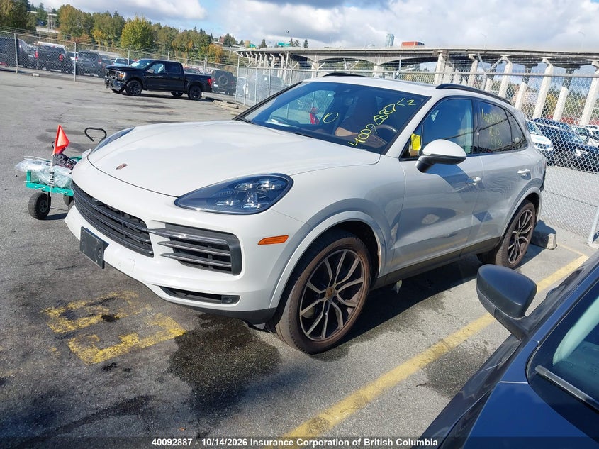 Vin: wp1aa2ay7nda07561, lot: 30112889, porsche cayenne 20222