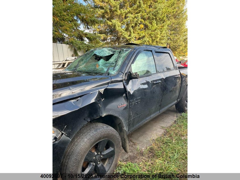 2015 Ram 1500 Sport, Rollover, IAAI, VIN 1C6RR7MT3FS783488 — photo 2