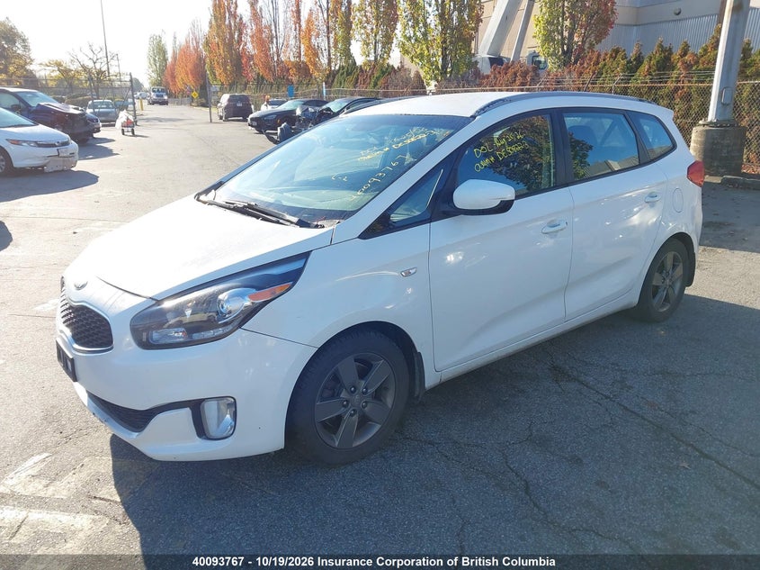 2014 Kia Rondo, Right Side, IAAI, VIN KNAHT8A37E7010473 — photo 2