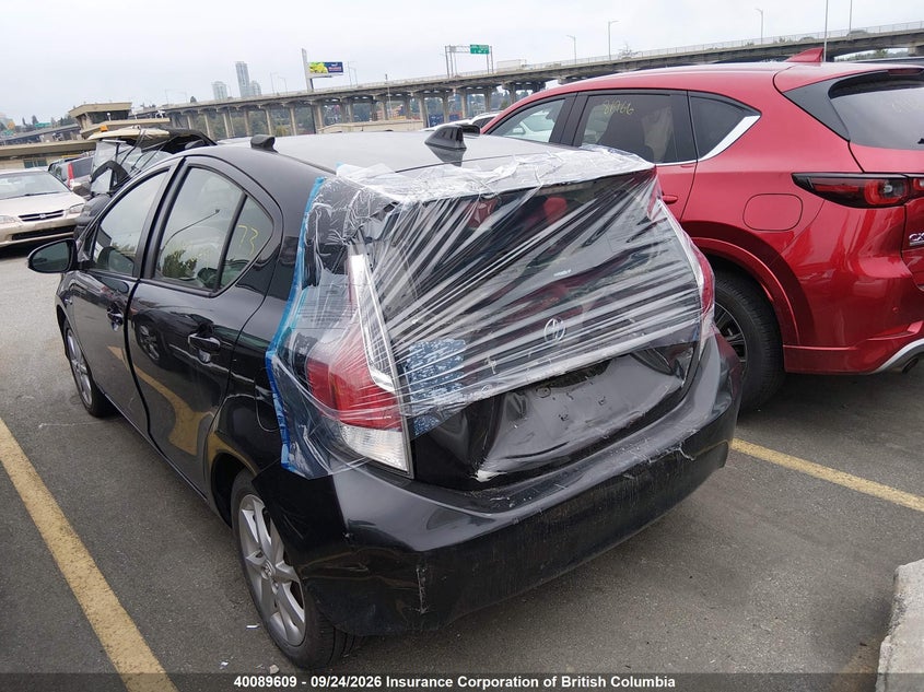Vin: jtdkdtb3xg1126716, lot: 30114076, toyota prius c 20164