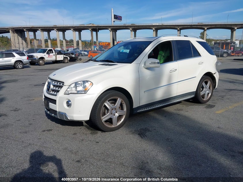 2011 Mercedes-Benz Ml 550 4Matic, Left Rear, IAAI, VIN 4JGBB7CBXBA699932 — photo 2