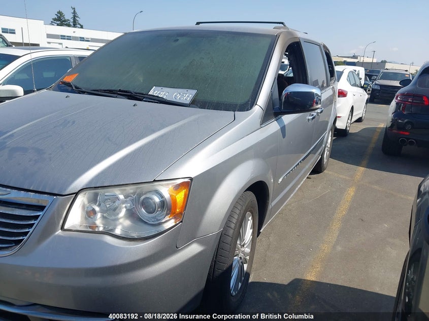 2014 Chrysler Town & Country Limited, Interior Fire, IAAI, VIN 2C4RC1GG4ER476403 — photo 2