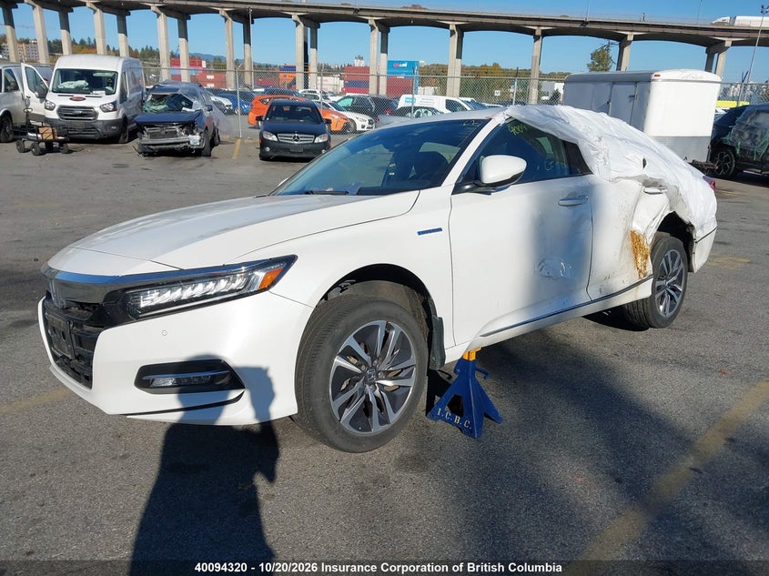 2019 Honda Accord Touring Hybrid, Left Side, IAAI, VIN 1HGCV3F90KA800091 — photo 2
