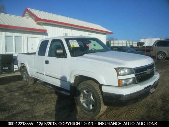 2006 Chevrolet Silverado K1500 VIN: 2GCEK19B961109015 Lot: 12218555