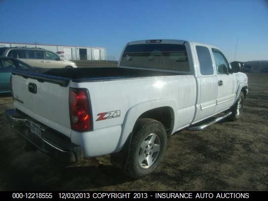 2006 Chevrolet Silverado K1500 VIN: 2GCEK19B961109015 Lot: 12218555