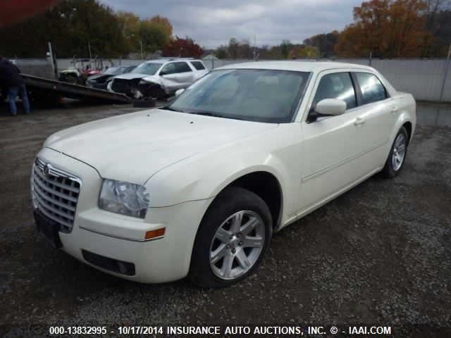 2006 Chrysler 300 Touring VIN: 2C3KA53G96H249997 Lot: 13832995