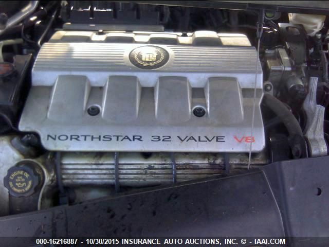 1998 Cadillac Deville Standard VIN: 1G6KD54Y0WU702141 Lot: 16216887