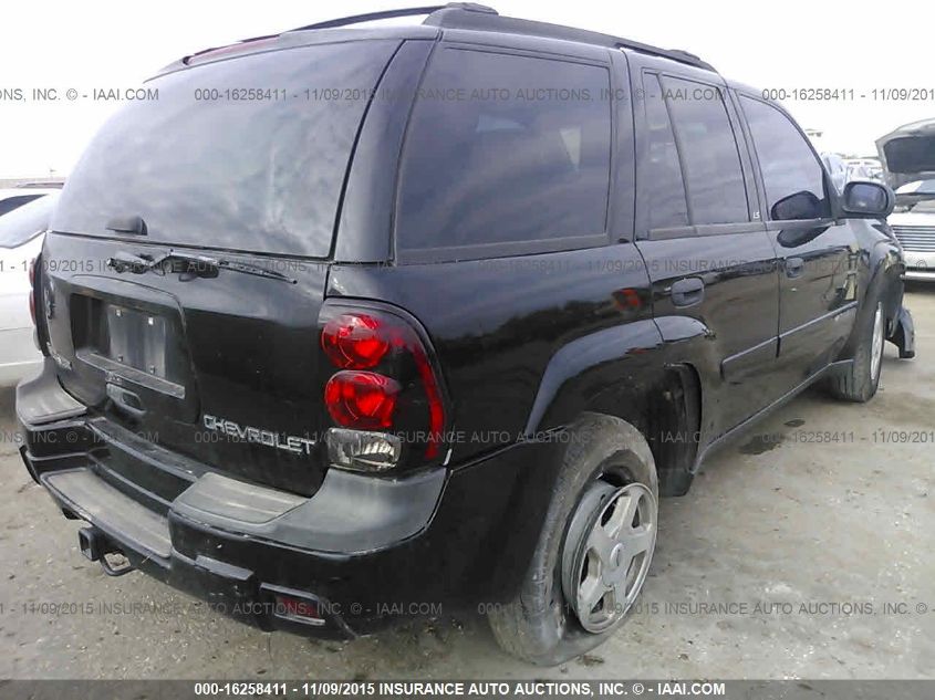 1GNDS13S522400004 2002 Chevrolet Trailblazer Ls