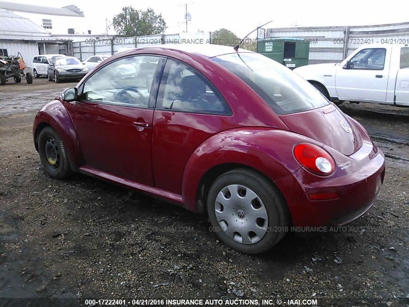 2010 Volkswagen New Beetle VIN: 3VWPW3AG5AM010707 Lot: 17222401