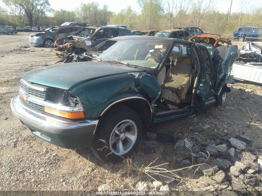 1998 Chevrolet S-10 Ls Fleetside VIN: 1GCCS19X2W8117294 Lot: 17369921