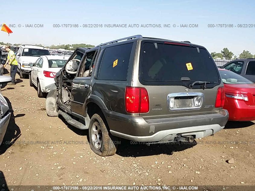 2002 Lincoln Navigator VIN: 5LMEU27R52LJ13835 Lot: 17973186