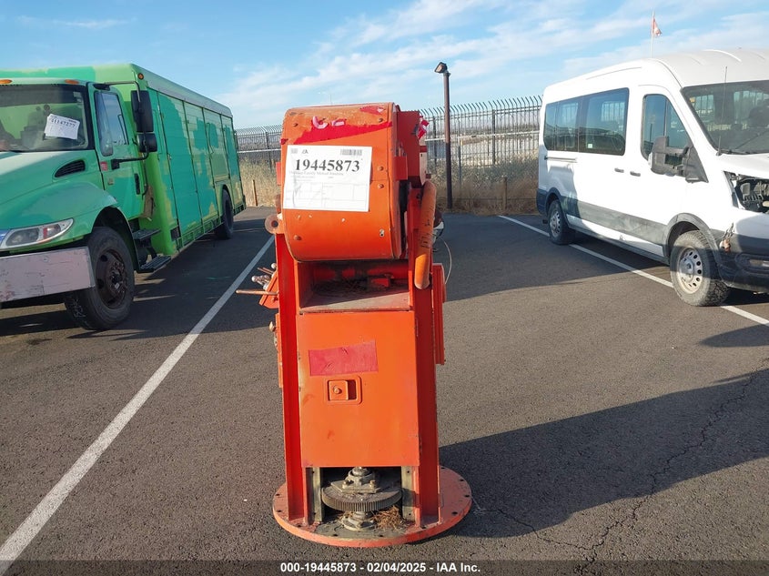 1995 International 4000 4900 VIN: 1HTSDAAL6SH228085 Lot: 19445873