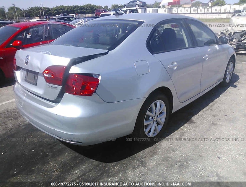 3VWDX7AJ1BM053283